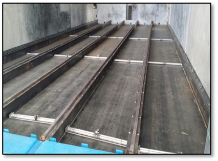 Burwell automatic sweeper blade recovery floor with 5mm steel pan assemblies